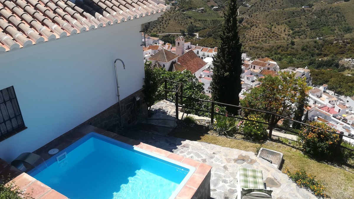 Frigiliana Cottage | Casa Ana, 100 m. from Frigiliana, fantastic views, small private pool.