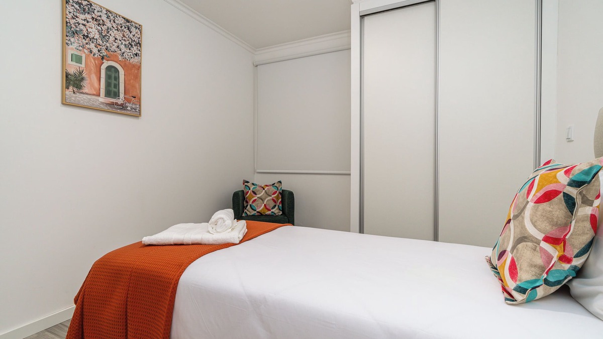 Estrela da Calheta House | Casa Antonette, a beautiful warm house, sun all day with a big pool to enjoy.