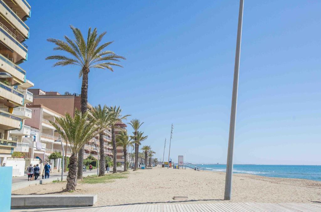 Calafell Apartment | Casa Arnau, a pie de playa. Calafell beach