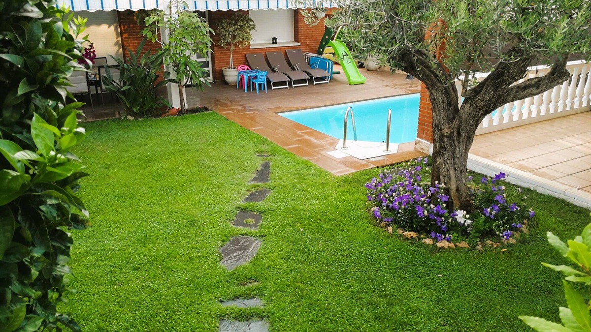 Sant Vicenc de Montalt House | CASA AVI house with swimming pool 5 minutes from the beach, Maresme coast Barcelona