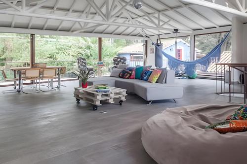 Suba House | Casa Azul - Casa de Lujo Bogotá