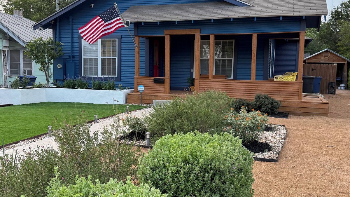 Denver Heights House | Casa Azul - Downtown Bungalow - Dog Friendly