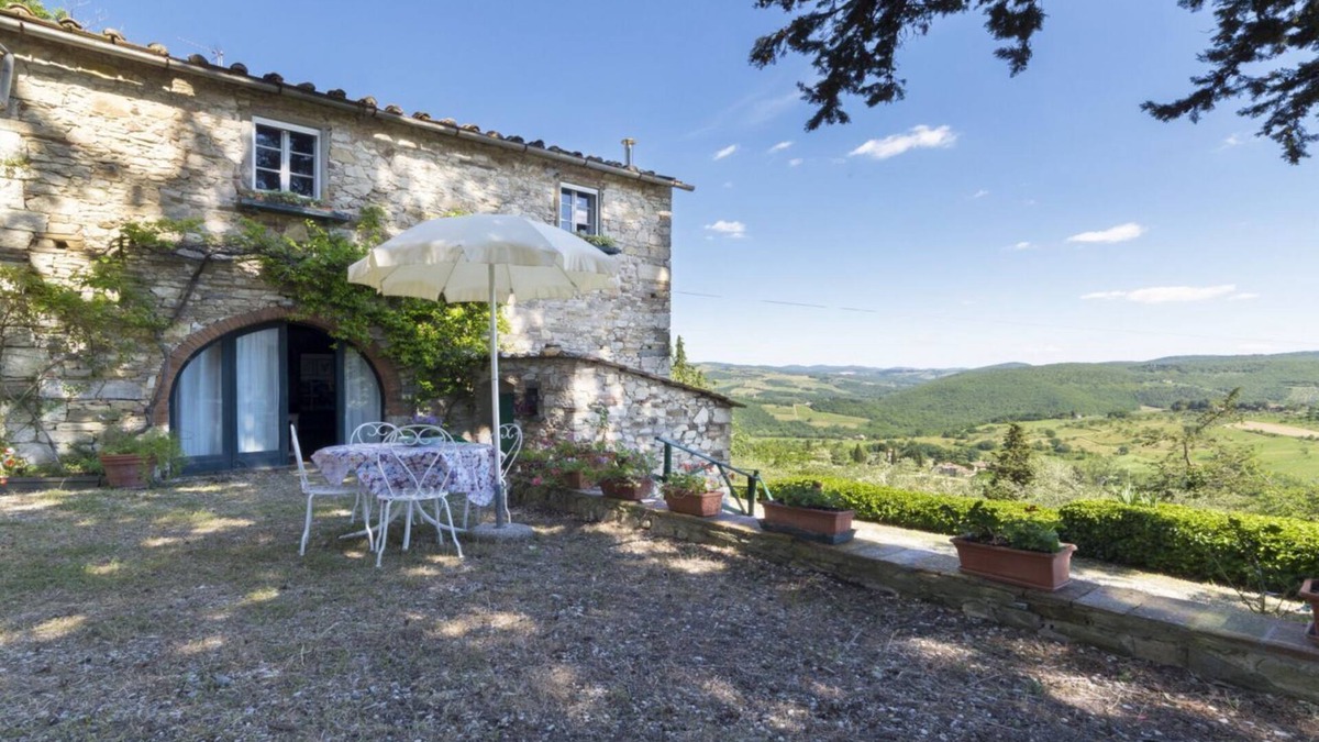 Castellina in Chianti Cottage | Casa Belvedere cottage with swimming pool in the heart of Chianti