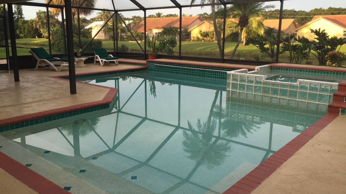 Boynton Beach House | CASA BELLA - HEATED POOL- HOT TUB- POOL TABLE -BBQ-PEACEFUL OASIS- 4 BEDS-