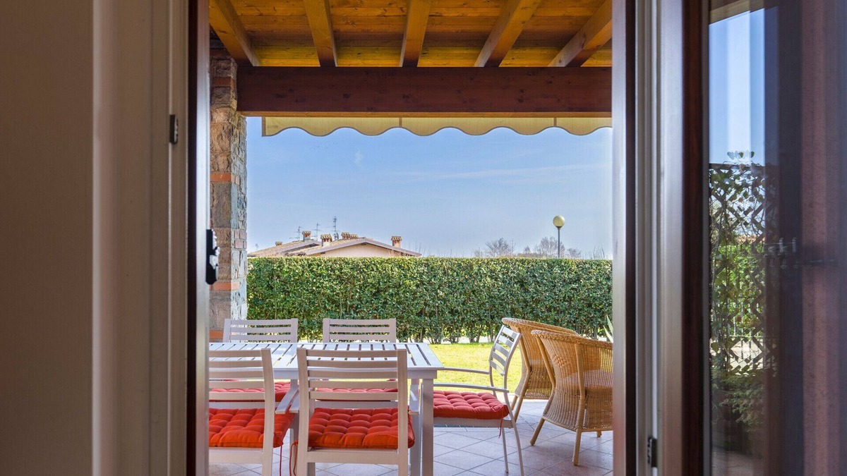 Polpenazze del Garda Apartment | Casa BELLA - POOL+Garden+Parking