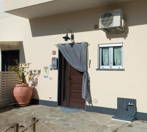 Marina di Massa Apartment | Casa Bianca