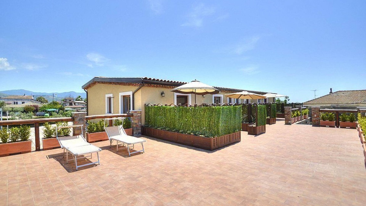 Marina di Casal Velino House | Casa Biancolilla A: A welcoming apartment situated at a short distance from the beach, with Free WI-FI.
