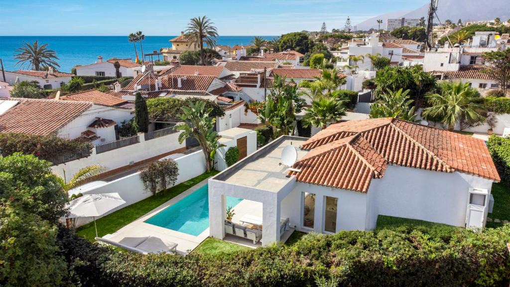Urbanizacion Costabella House | Casa Blanca