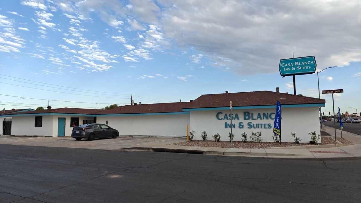 Chandler Hotel | Casa Blanca Inn and Suites