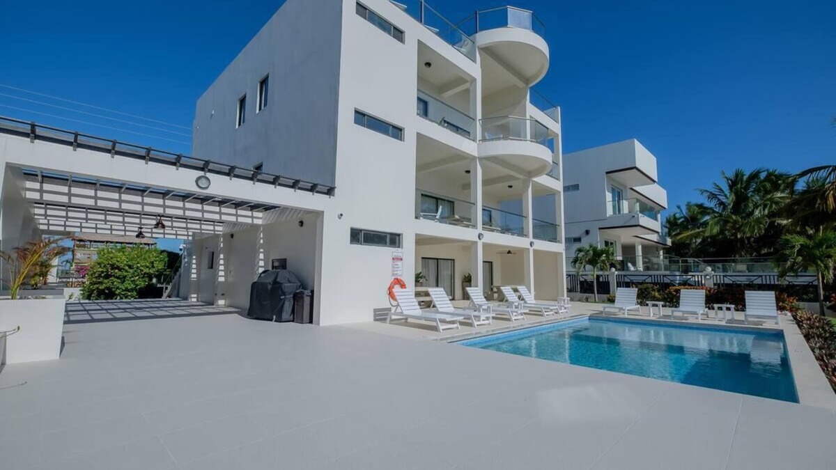 San Pedro House | Casa Blanca - Luxury Beachfront Home with Private Boat