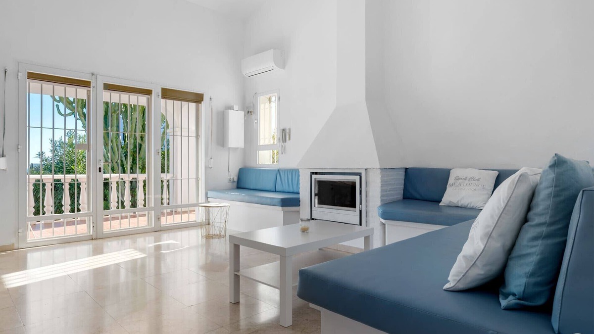 Estepona Villa | Casa Blanca | Villa with garden in Estepona