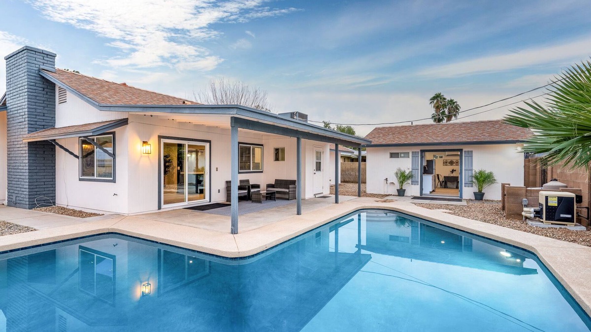 Gililland House | Casa Bonita - Pool, Main Home + Casita, ASU, Sky Harbor, and Mill Ave