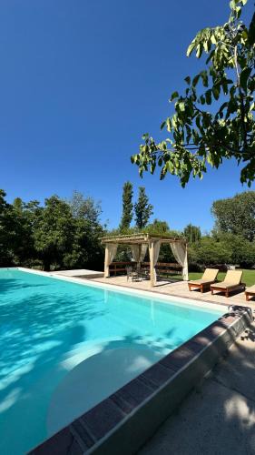 Las Rosas House | Casa Boutique con piscina y cercana a plaza de Villa de las Rosas