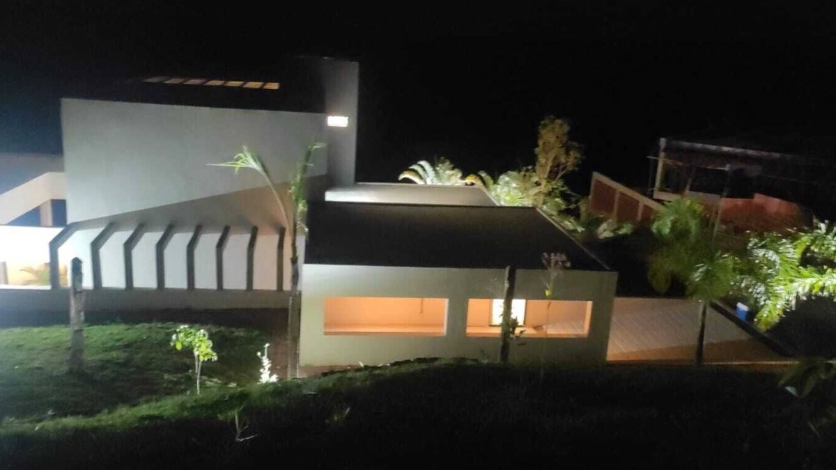 Park Way House | Casa Brasília - Cinematic view on Park Way