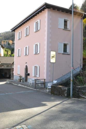 Cadenazzo House | Casa Buby