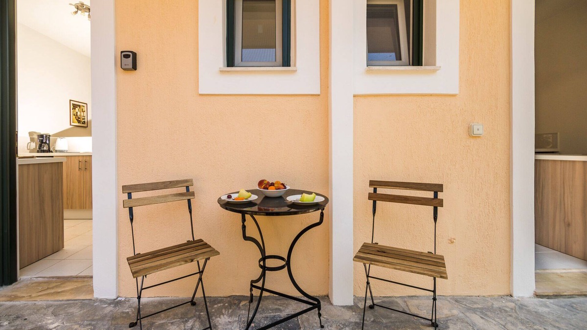 Kefalonia Apartment | Casa Bugannvilla 4 in Minia