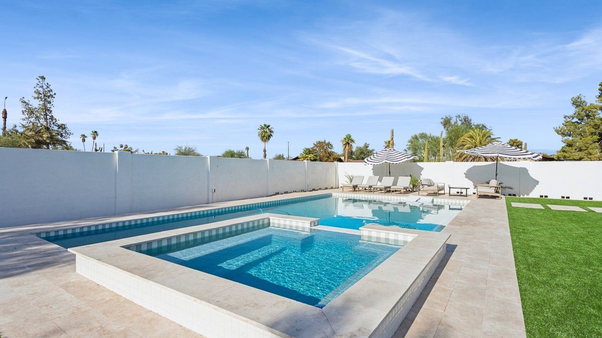 Sherwood Heights House | Casa Camelback | 3BR+Bunkhouse | Pool & Hot Tub