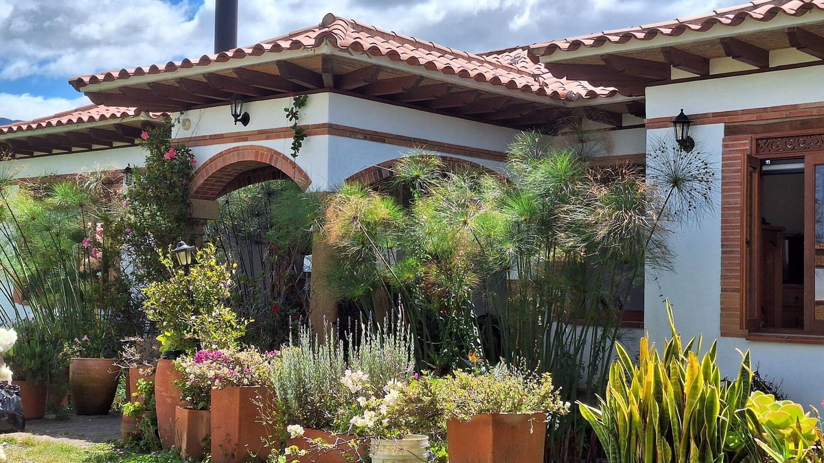 Villa de Leyva Hotel | Casa Campestre Flores Amarillas Alquiler por días