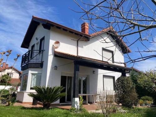 Ribamontan al Monte House | Casa Caralveluna