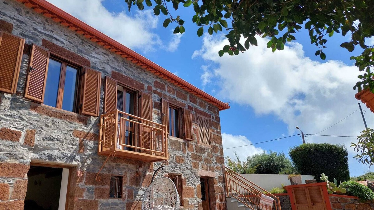 Prazeres House | Casa Caramelo Rustic House