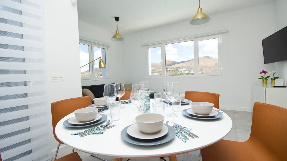 Uga House | Casa Carann - By AZ Rentals