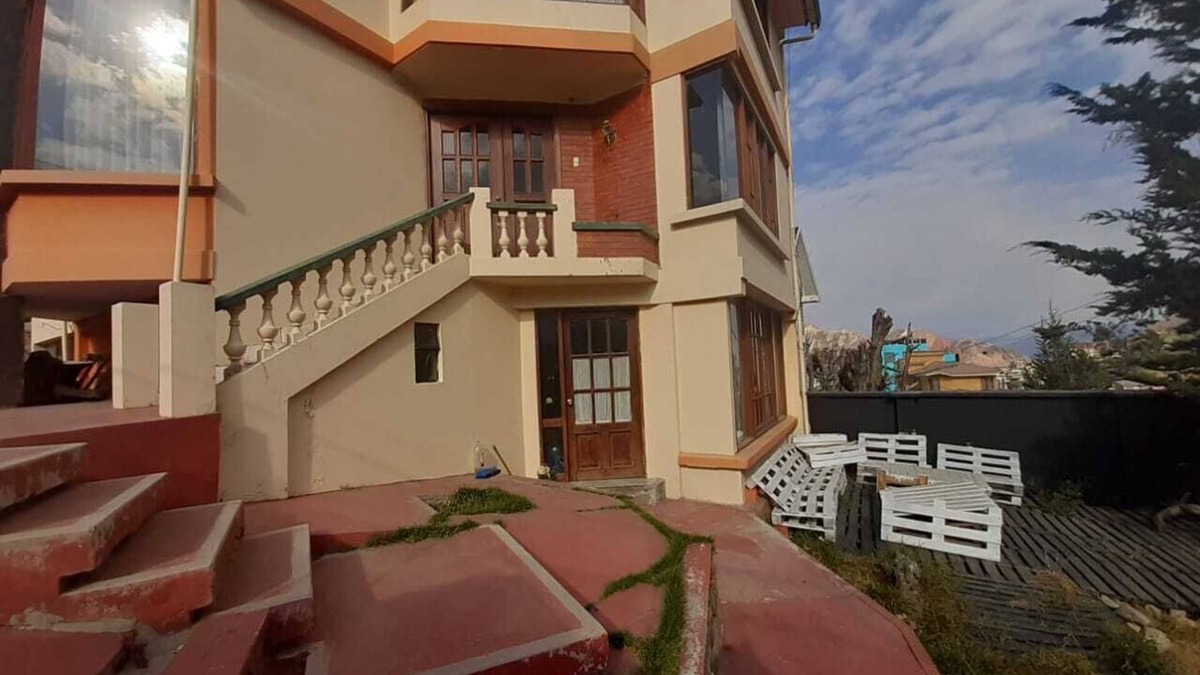 La Paz House | Casa cerca de Obrajes