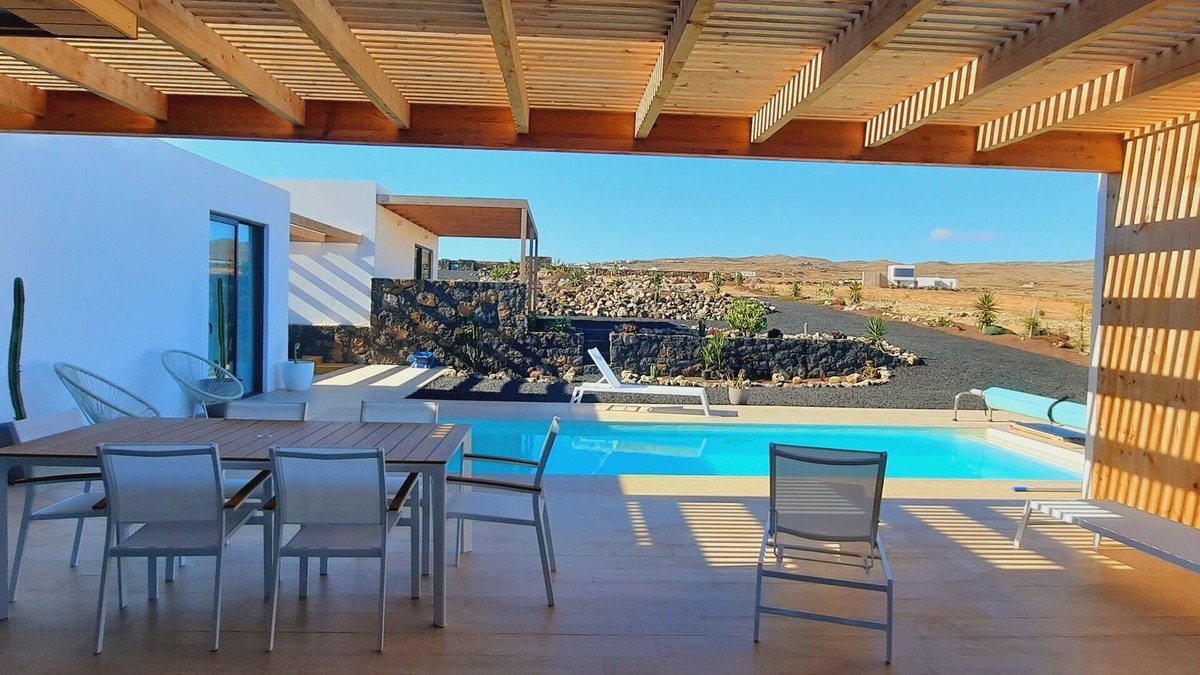 Villaverde Villa | Casa Chill Fuerteventura Way Of Life, Eco house, Heated Pool, Chill Out