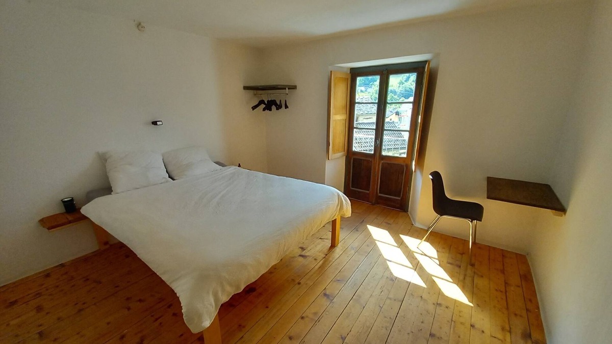 Cavergno Apartment | Casa Coerente Cavergno double room 2