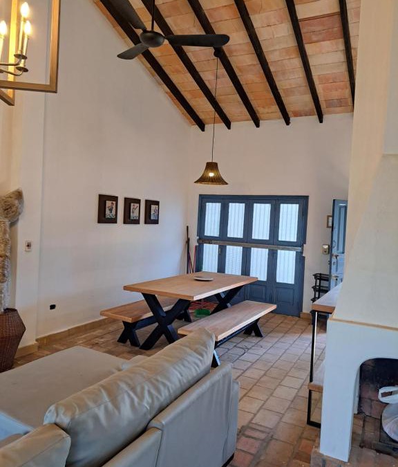 Piribebuy House | Casa colonial a metros del arroyo Piribebuy