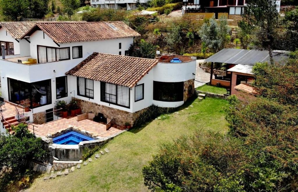 Villa de Leyva House | casa colores de la montaña