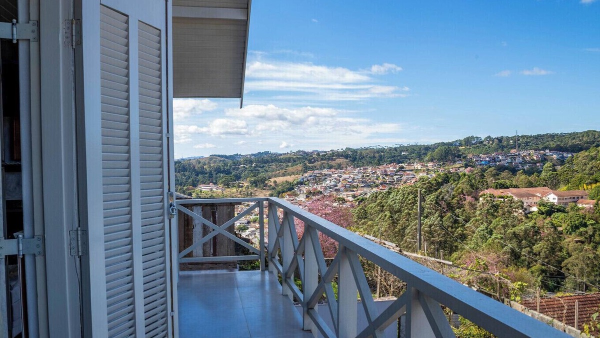 Vila Albertina House | Casa com lareira, Wi-Fi e varanda com vista