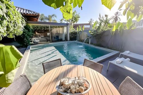 Passo de Camaragibe House | Casa com piscina aquecida, cozinheira, 30m do mar