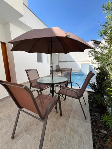 Jardim Casablanca House | Casa com piscina, 700M da praia