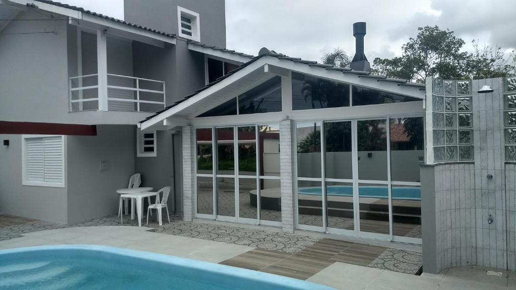 Daniela House | Casa com piscina