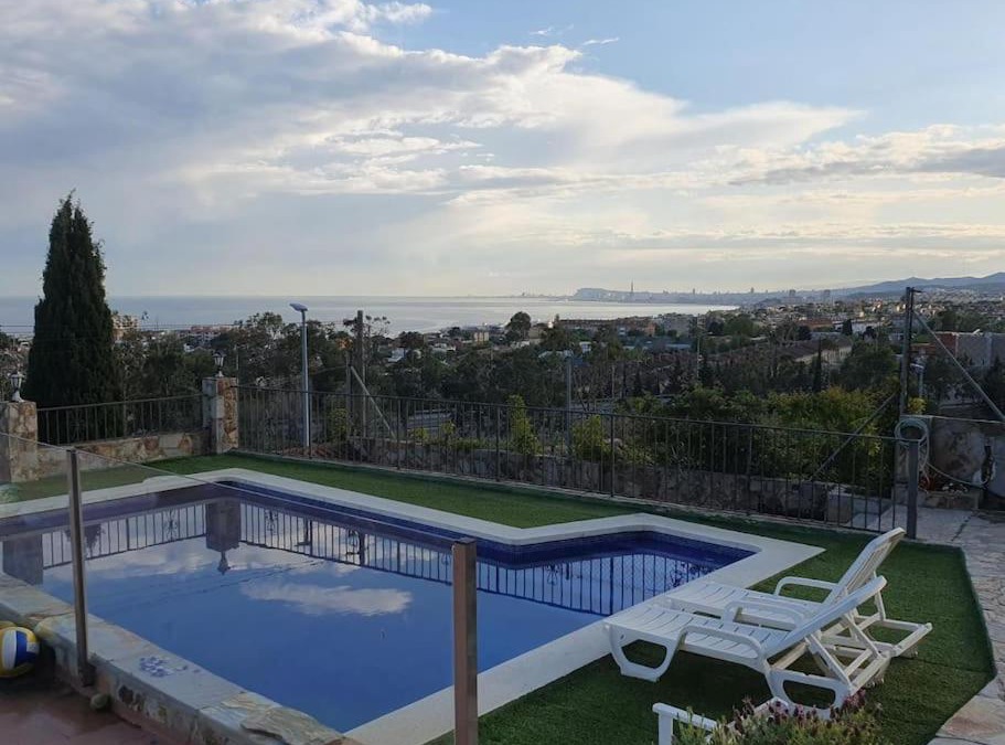 Barcelona House | Casa con gran jardín y unas preciosas vistas