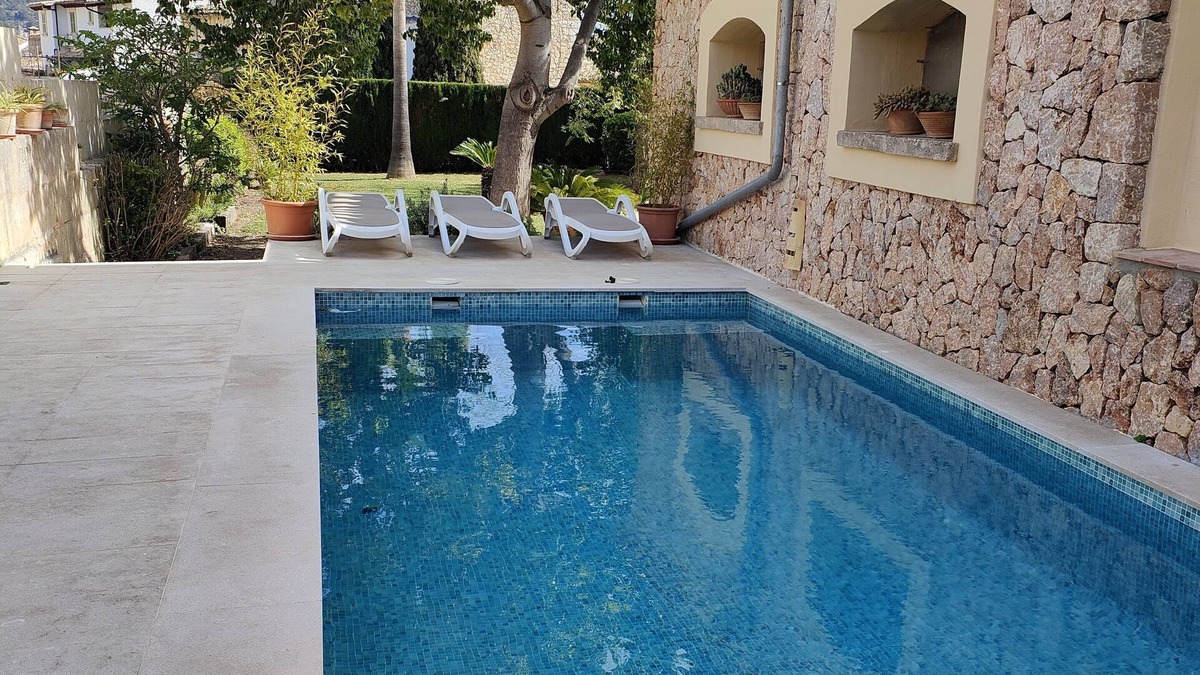 Mancor de la Vall House | Casa con Mucho Espacio en Pueblo muy Tranquilo Bien Comunicado. Piscina