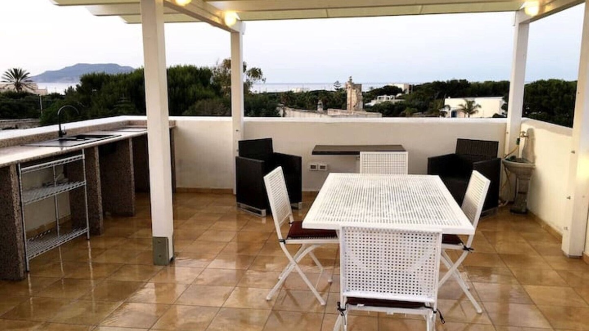 Favignana Apartment | Casa Corallina, apartment 500 mt from the Main Square !
