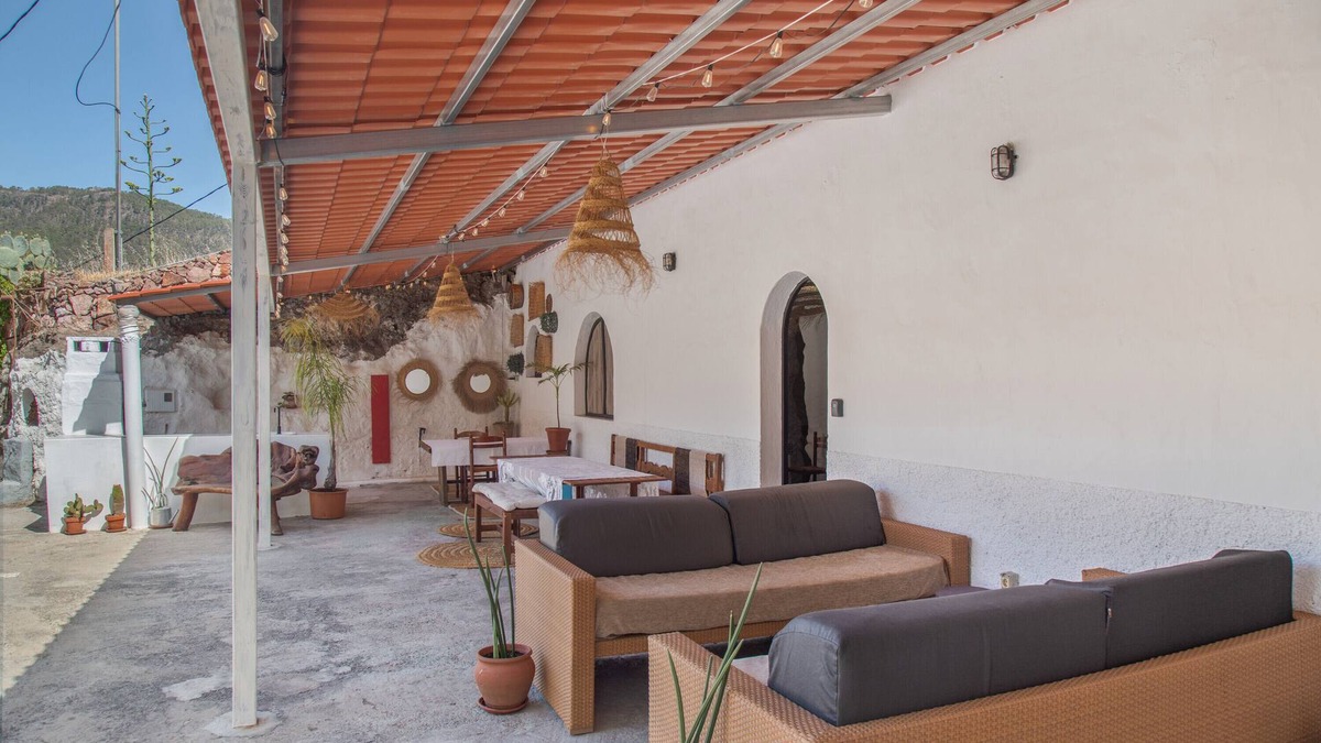 Galdar House | 'Casa Cueva' with Mountain View, Private Terrace and Private Garden