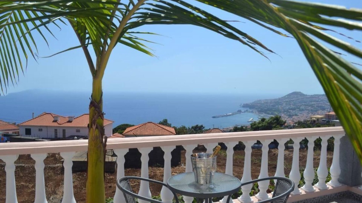 Sao Goncalo House | Casa da Paz - Fantastic view of Funchal Bay