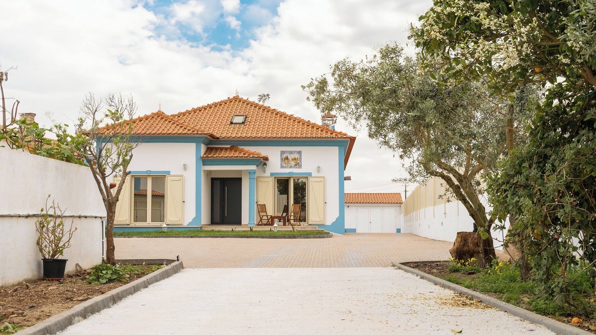 Salir do Porto Villa | Casa das Grutas - Spacious villa with private parking