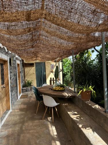 Canico Bed & Breakfast | Casa de basalto