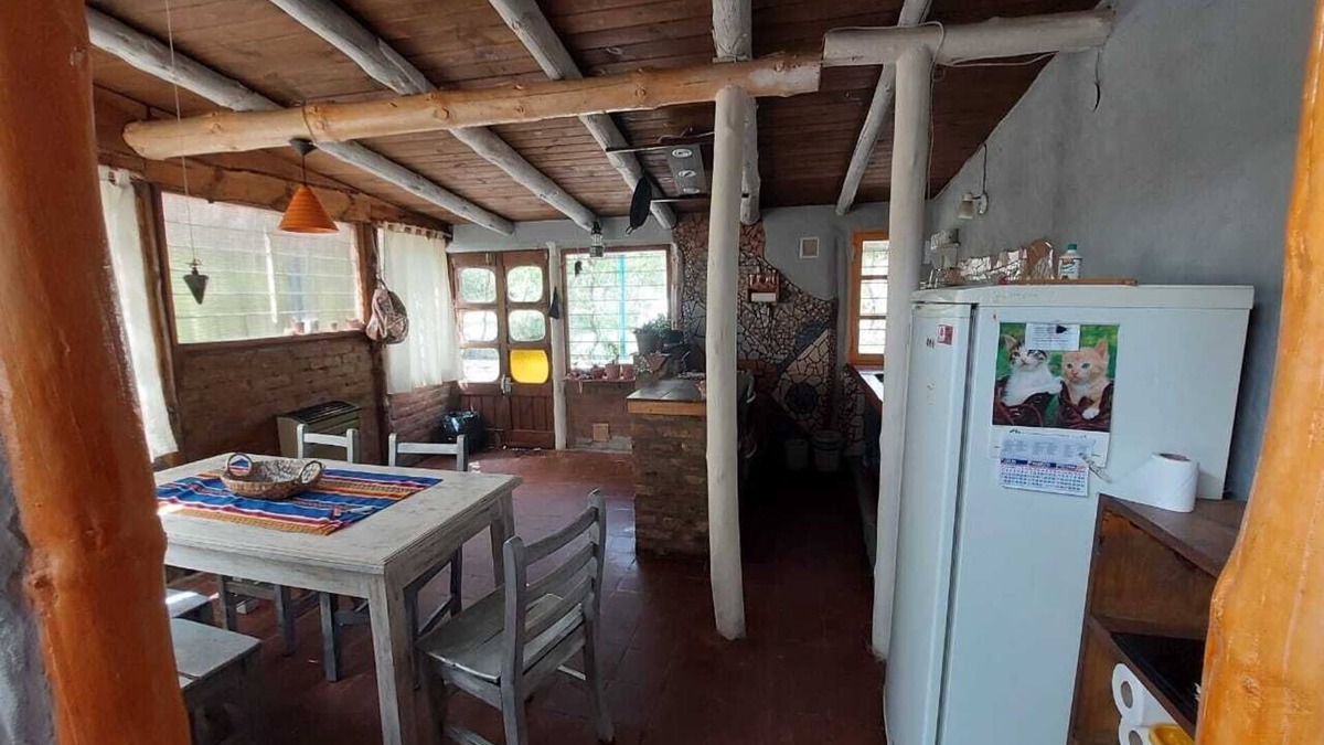 Bajada del Agrio Cottage | Casa de Campo Los Cerezos. Para Descansar Junto al río y la Naturaleza