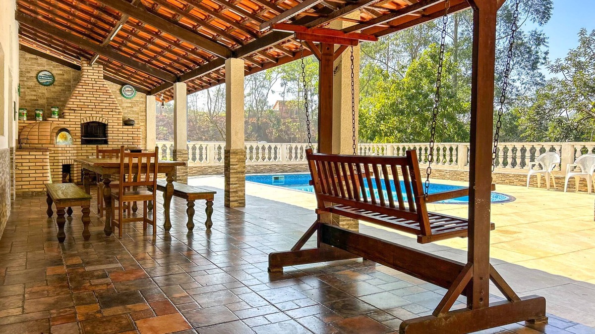Itapevi House | Casa de Campo com Wi-fi Piscina e Churrasqueira