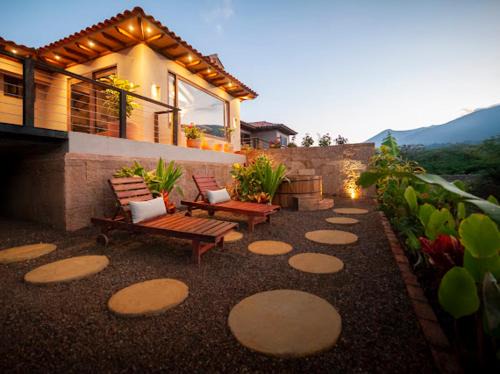 Villa de Leyva House | Casa de las Flores- Bugambilias