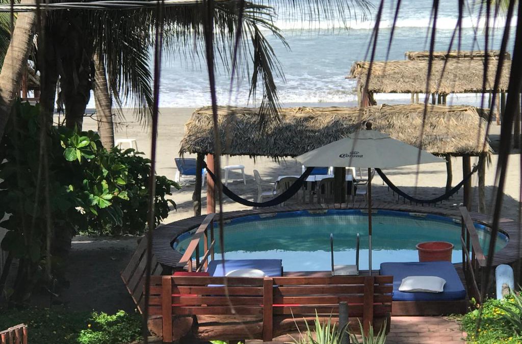 Boulevard Barra Vieja Hotel | Casa de las Olas Surf & Beach Club