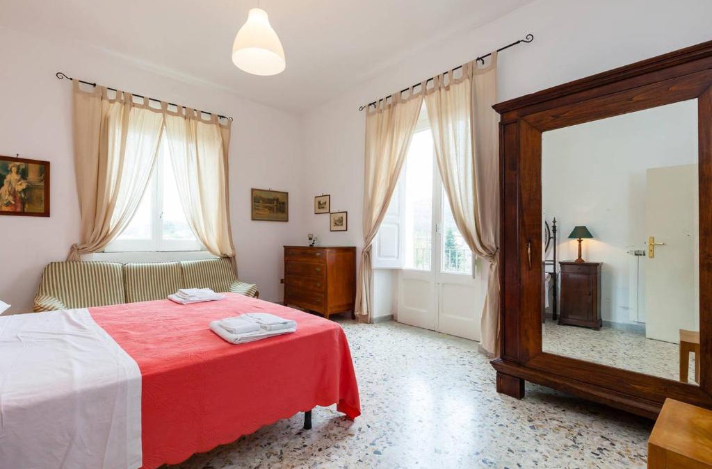 Ceraso House | Casa De Luca - appartamento con 3 camere 2 bagni e cucina in centro a Ceraso - fino ad 8 persone