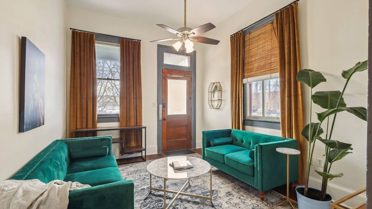 Mid-City House | Casa De Orleans