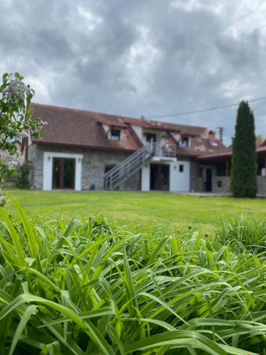 Porumbacu de Jos House | Casa de Piatra
