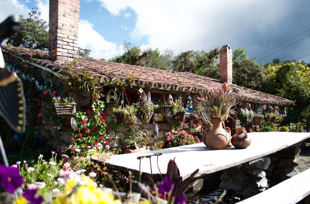 Guasca House | Casa de piedra El Colibrí