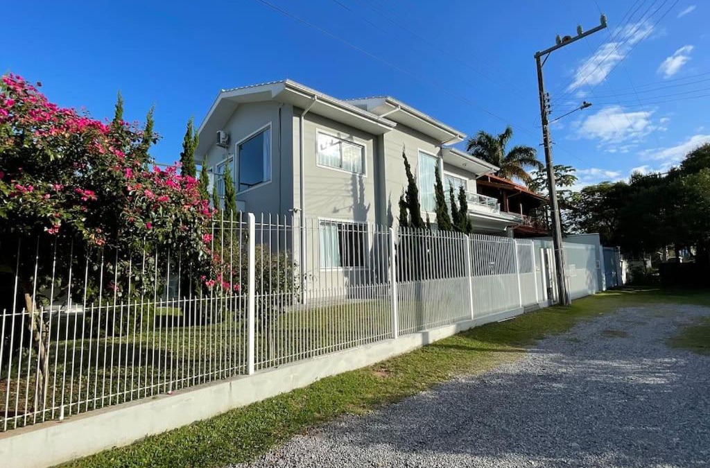 Florianopolis House | Casa de Praia Guarda do Embaú